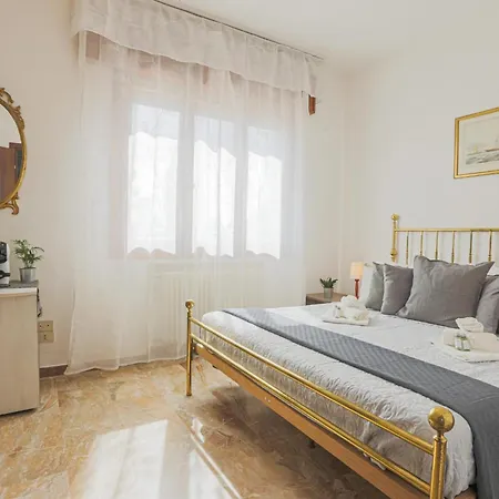 Le Barche Πανσιόν Μέστρε